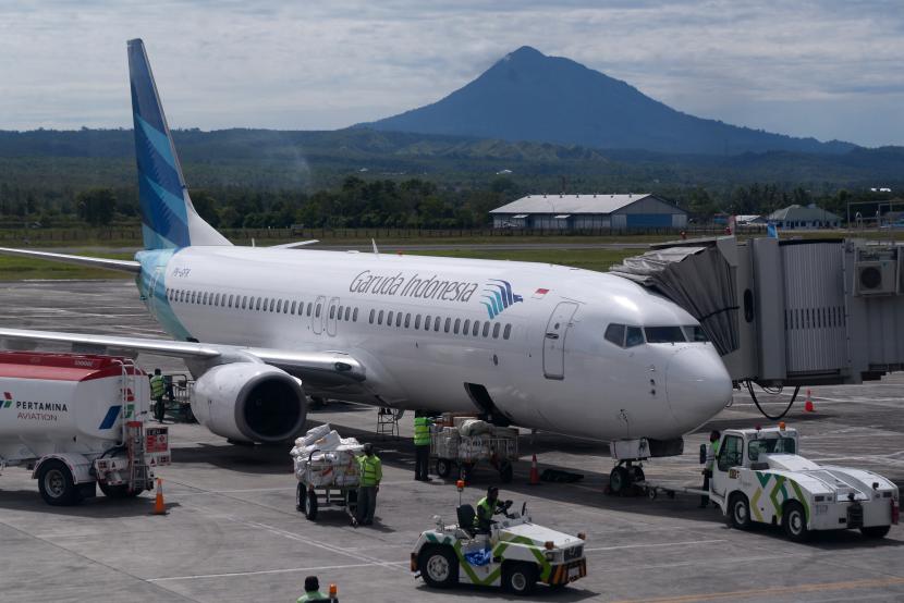 PT Garuda Indonesia (Persero) Tbk dan Carex melanjutkan kerja sama dalam  menyediakan 100 ribu personal health kit bagi penumpang Garuda Indonesia.