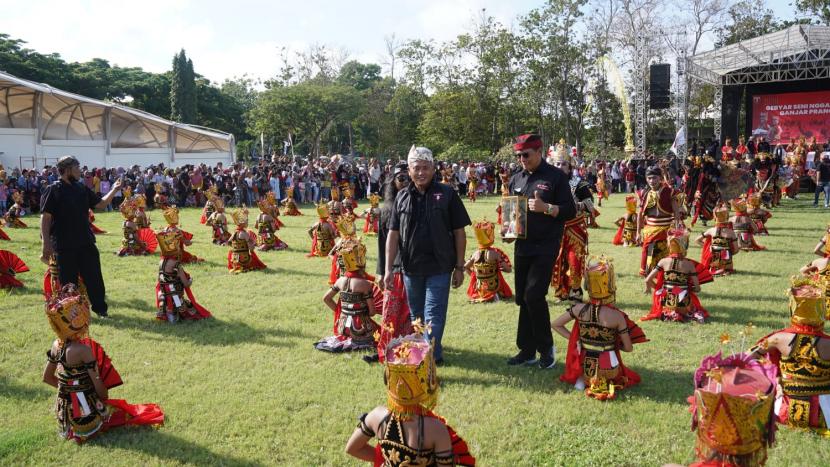 Gebyar Seni Gandrungi di Banyuwangi, Jawa Timur.