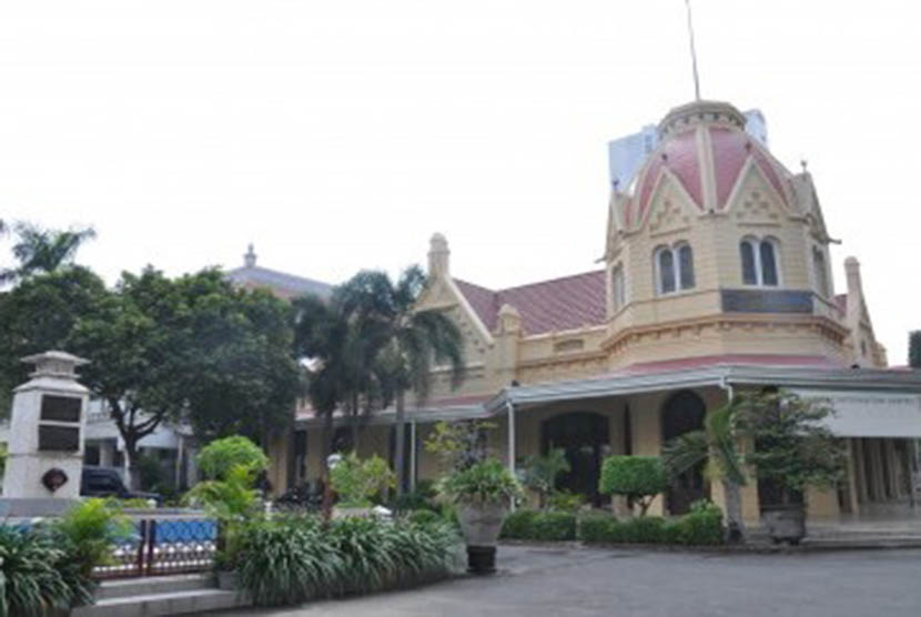 Gedung Balai Pemuda Surabaya