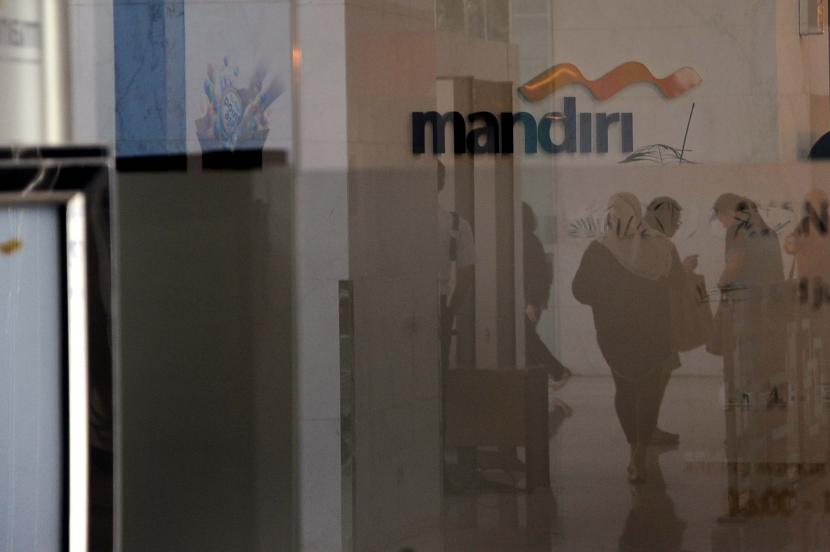 Gedung Bank Mandiri (ilustrasi). Bank Mandiri menggeral Mandiri Festival Belanja Banten untuk mendorong transaksi digital di sana.