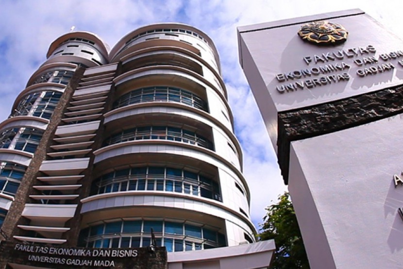 Gedung Fakultas Ekonomika dan Bisnis (FEB) UGM.
