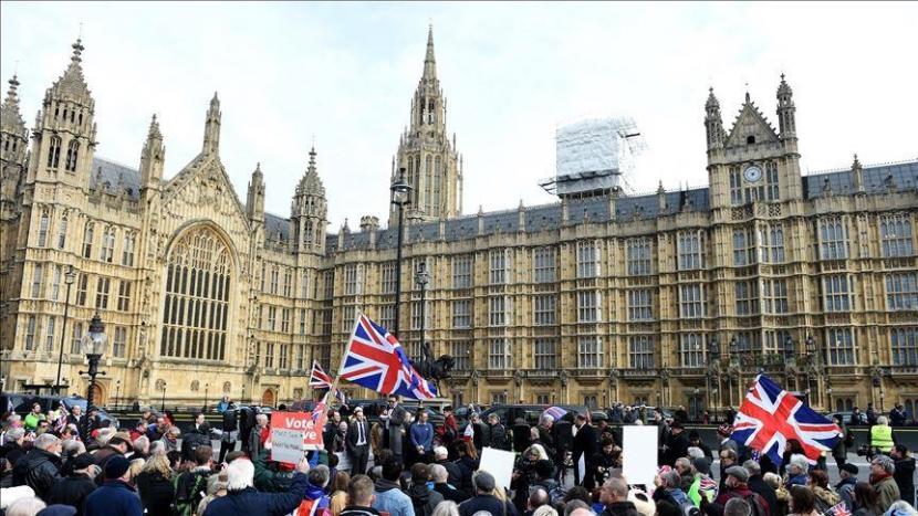 Inggris Diprediksi Hindari Voting Potong Bantuan Luar Negeri Ilustrasi Gedung Parlemen Inggris