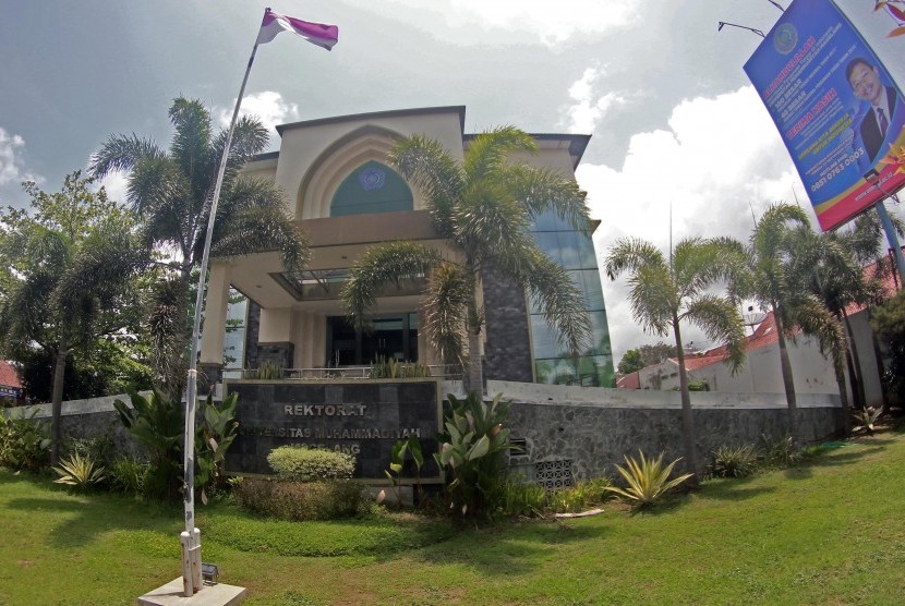 Gedung rektorat UMM.