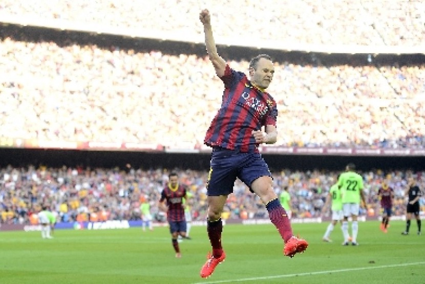 Gelandang Andres Iniesta.