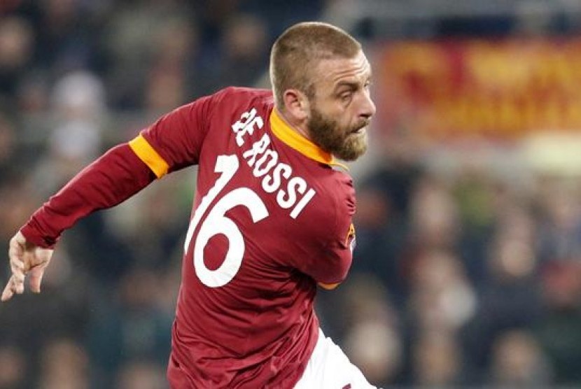 Gelandang Daniele De Rossi.