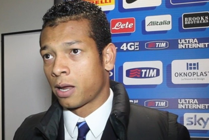 Gelandang Fredy Guarin