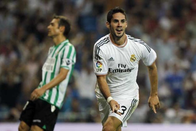 Gelandang Isco.