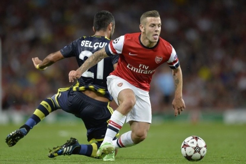 Gelandang Jack Wilshere.