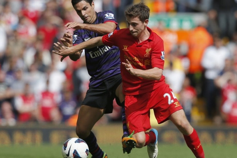 Gelandang Joe Allen.