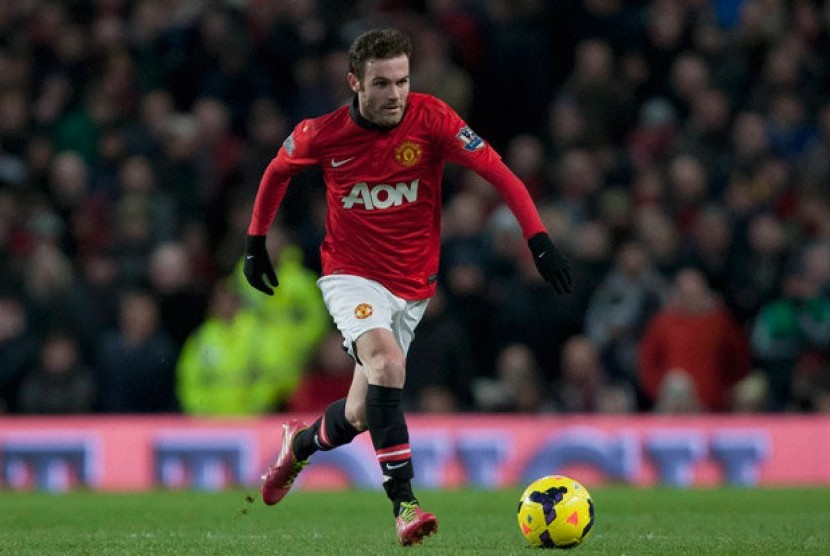 Gelandang Juan Mata,