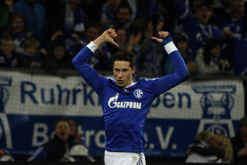 Gelandang Julian Draxler.