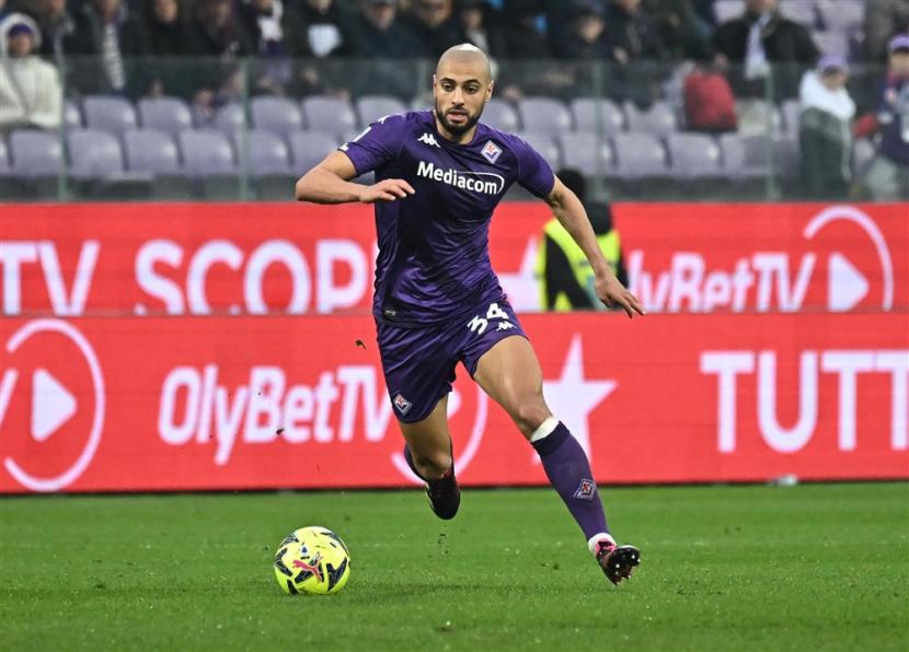 Gelandang Muslim Fiorentina asal Maroko, Sofyan Amrabat, yang dipinjamkan ke Manchester United.