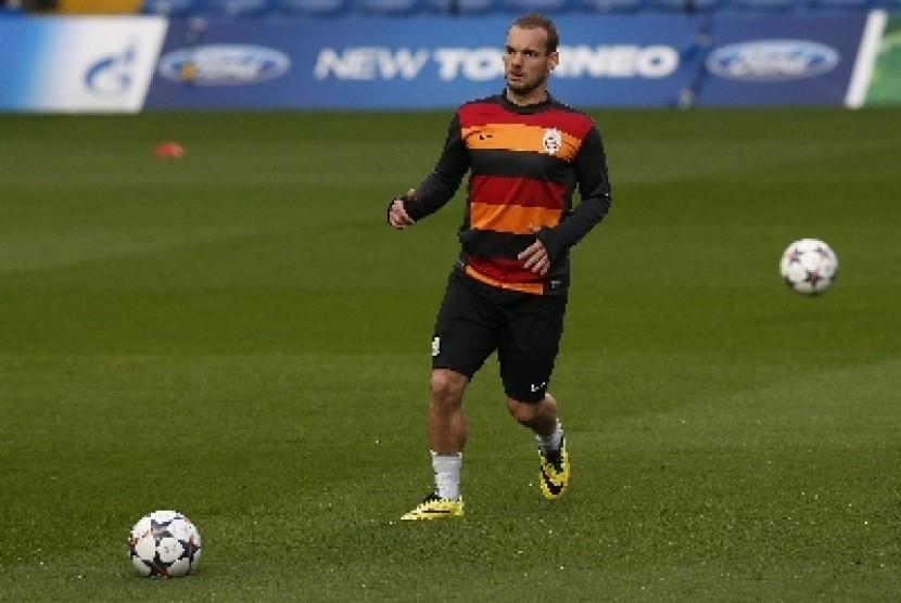 Gelandang Wesley Sneijder.