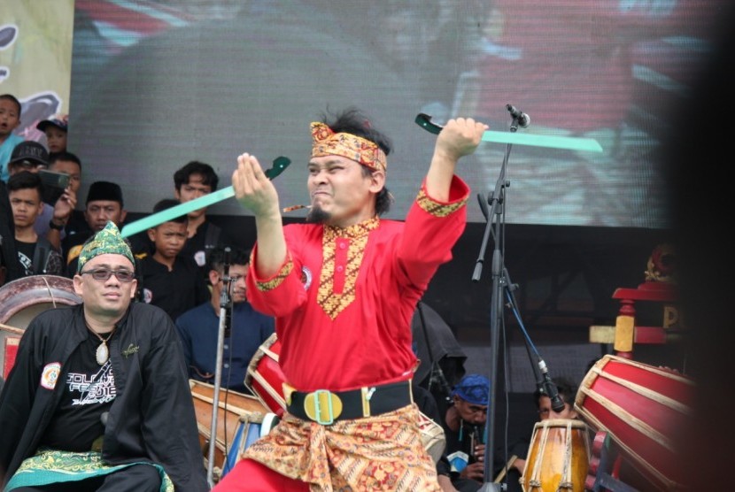 Gelaran Golok Day Festival di Cilegon jadi ajang silaturahim para pendekar nusantara dan mancanegara.