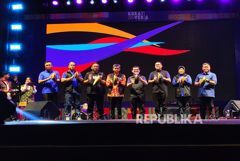 Deputi Pelayanan Kepemudaan Kemenpora Resmi Buka Kreativesia 2025 di Palembang