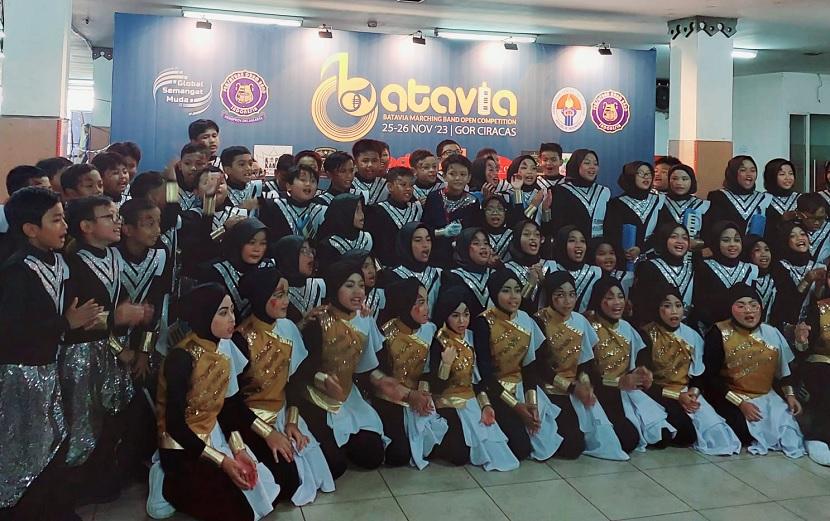 Gema Swara Insani (GSI) Fatahillah, kelompok marching band Madrasah Ibtidaiyah Modern (MIM) Fatahillah, memborong lima piala di ajang tingkat nasional di ajang Batavia Marching Band Open Competitions 2023.