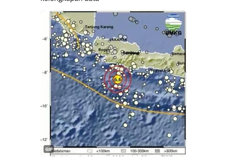 Gempa bumi di Garut. Gempa berkekuatan 6,5 SR mengguncang Garut, dan goncangannya terasa dari Jabodetabek hingga Bandung.