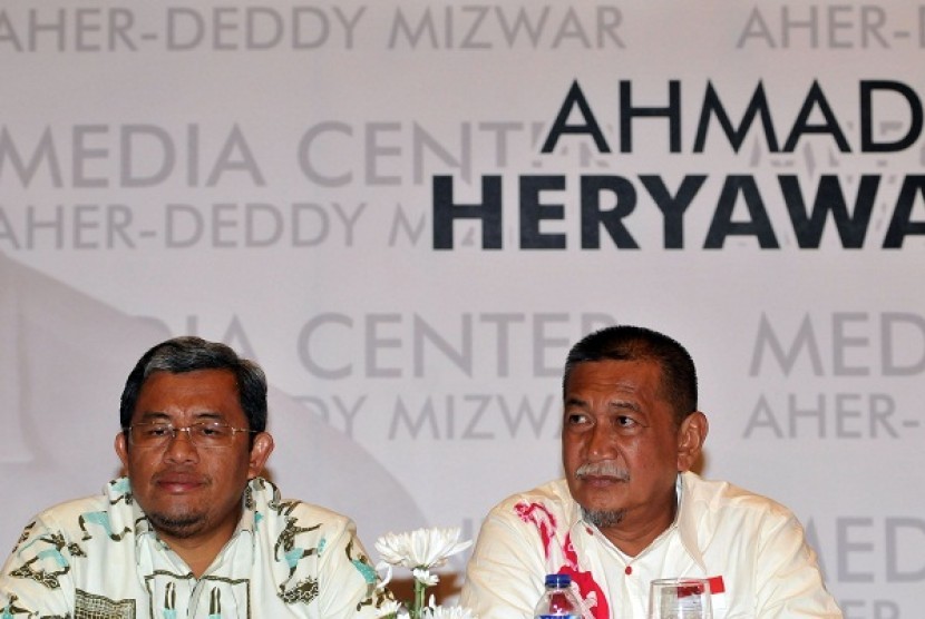 General Elections Commission on Sunday declares that ncumbent Governor of West Java Ahmad Heryawan and his running mate Deddy Mizwar win the gubernatorial elections on February 20. 