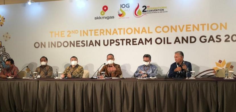 General Manager HCML Kang An (ketiga dari kiri) saat memberikan keterangan pers dalam acara “The 2nd International Convention on Indonesian Upstream Oil and Gas 2021