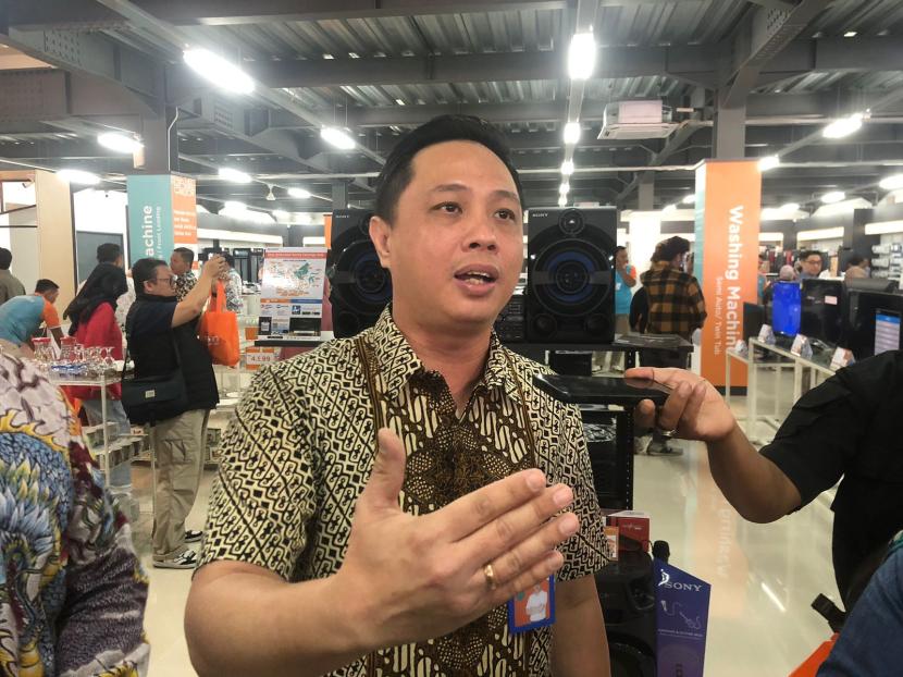 General Manager Log In Megastore Ronald Santoso