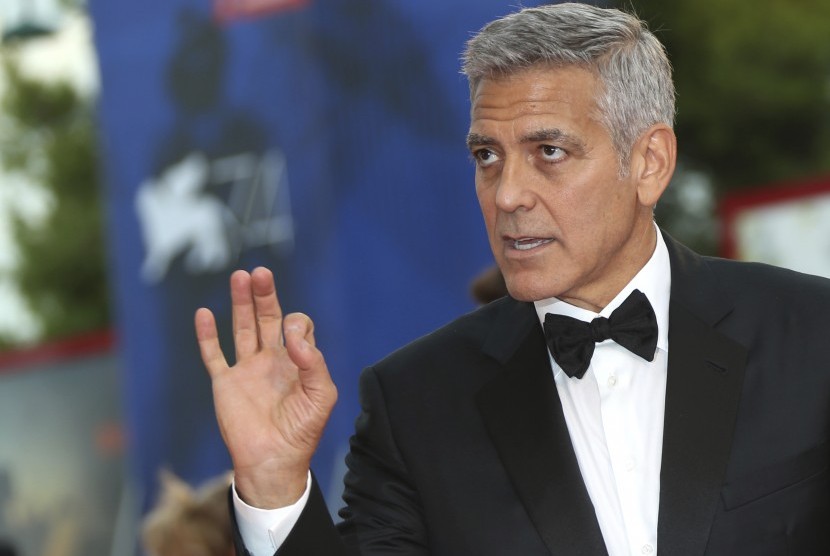 George Clooney akan menjadi sutradara serial thriller politik The Department.