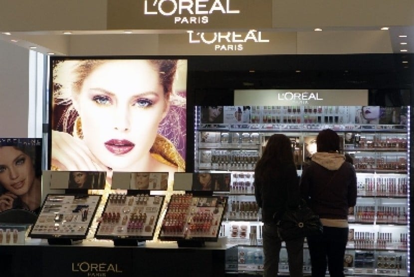 Gerai kosmetik L'Oreal