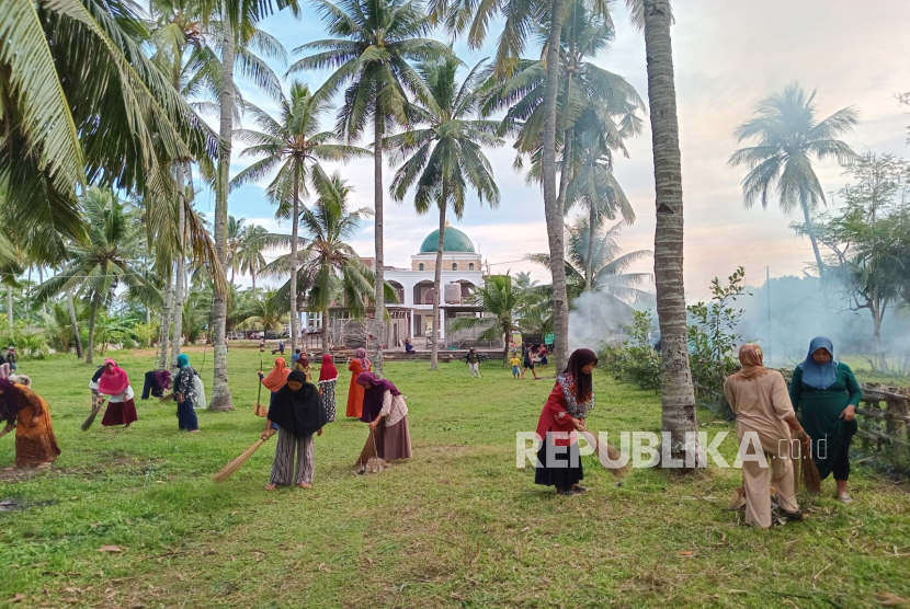 Gerakan Bersih-Bersih Masjid Jawa-Bali dimulai dari Masjid Jogokariyan pada 11 April 2025 dengan tujuan akhir di Masjid Pantai Bali, Desa Cupel, Jembrana.