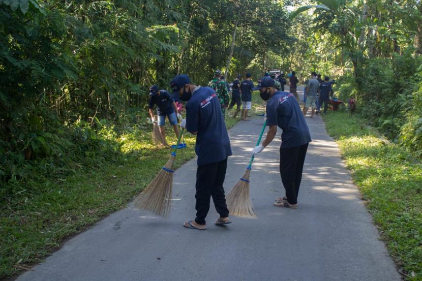 Gerakan BISA di Desa Wisata Tete Batu.