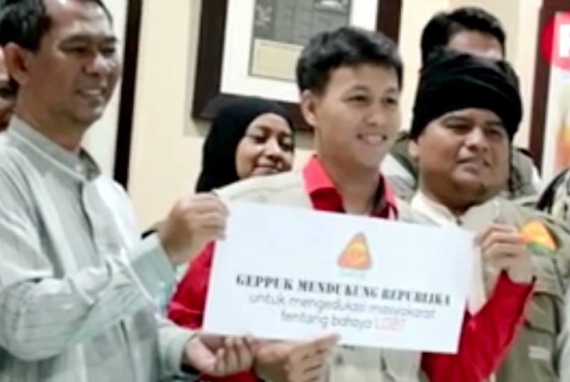 Gerakan Para Pendongeng untuk Kemanusiaan (GePPuK) menyampaikan dukungannya pada Harian Umum Republika menghadapi somasi yang diberikan forum LGBTIQ.