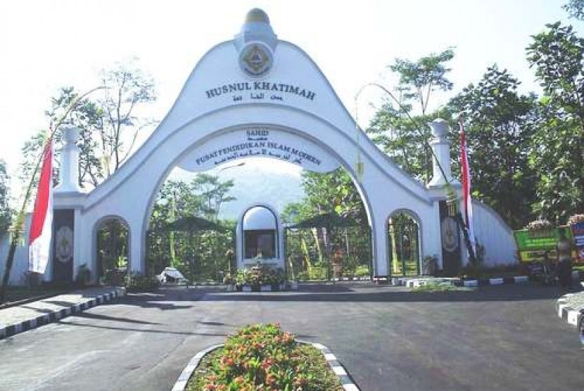 Gerbang Pondo Pesantren Modern Sahid Bogor.