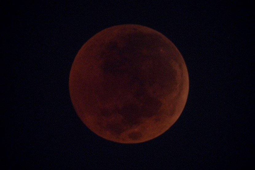 [Ilustrasi] Gerhana bulan total atau Blood Moon.