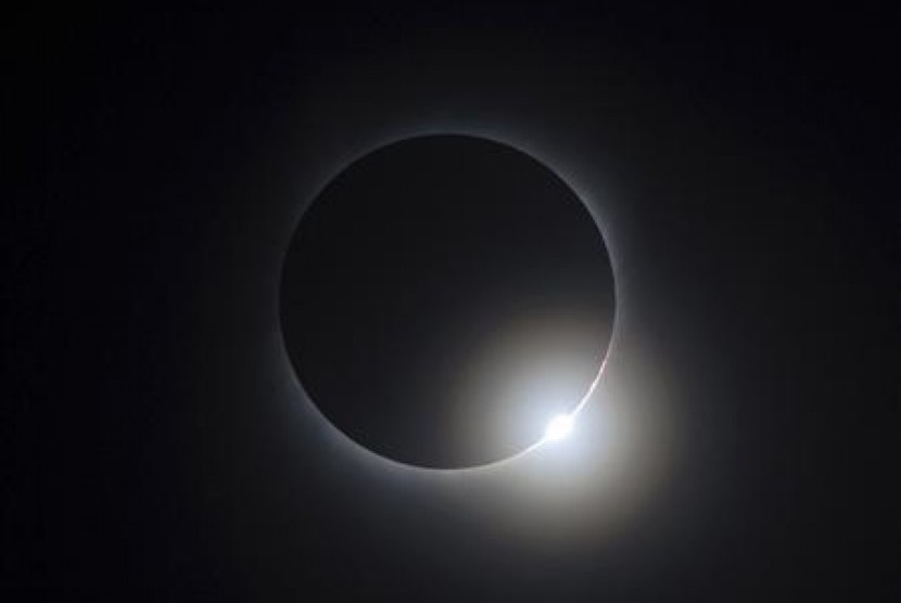 gerhana matahari total terlihat dari propinsi Hunan di Cina tahun 2009