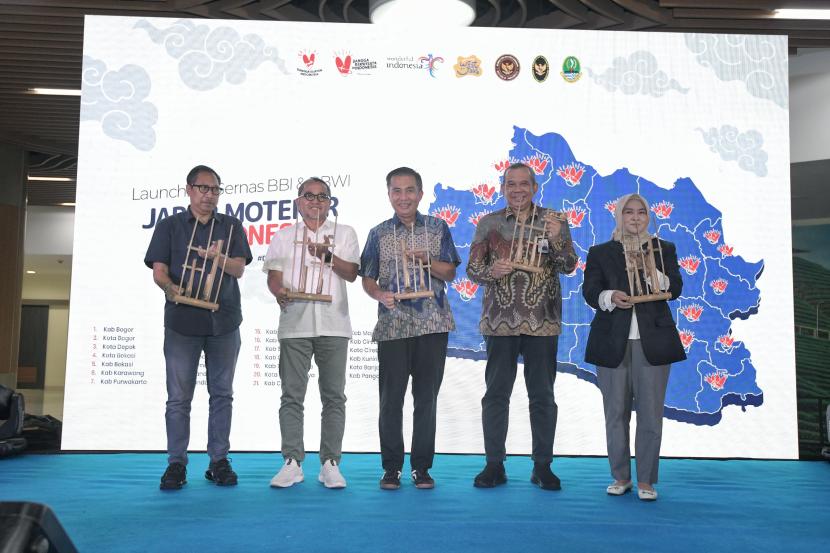 Gernas Bangga Buatan Indonesia (BBI) dan Bangga Berwisata di Wilayah Indonesia (BBWI) diluncurkan di Bandara Internasional Jawa Barat (BIJB) Kertajati, Kabupaten Majalengka, Selasa (25/6/2024). 