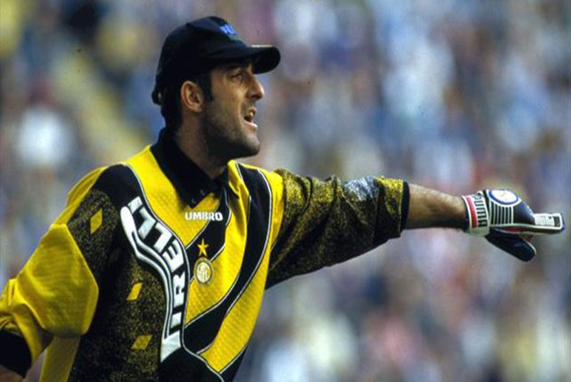 Mantan kiper Inter Milan Gianluca Pagliuca