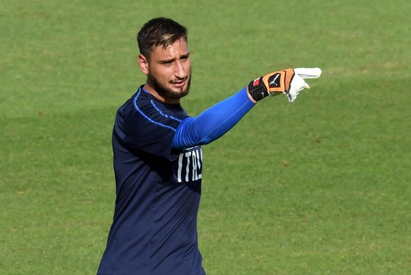 Chelsea mengincar kiper AC Milan, Gianluigi Donnarumma.