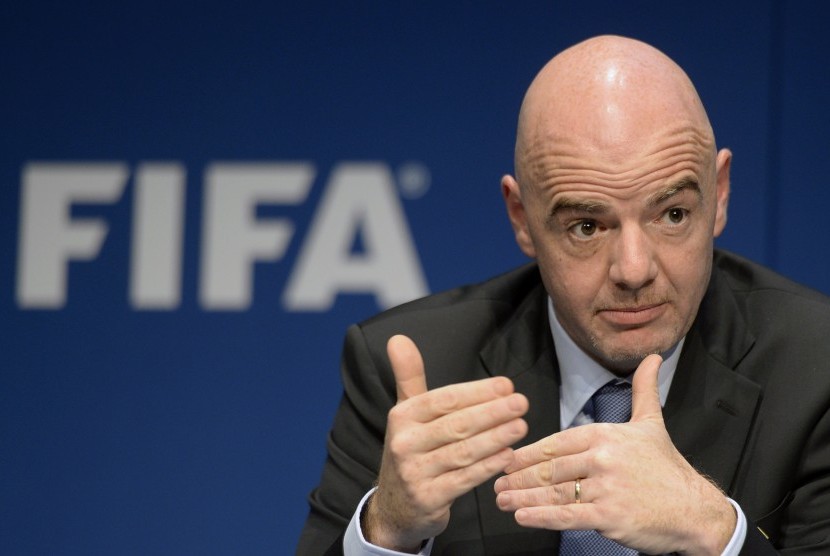 Gianni Infantino mengatakan, FIFA menggandeng WHO memerangi virus corona.