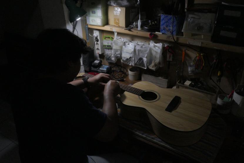 Gitar Bambu