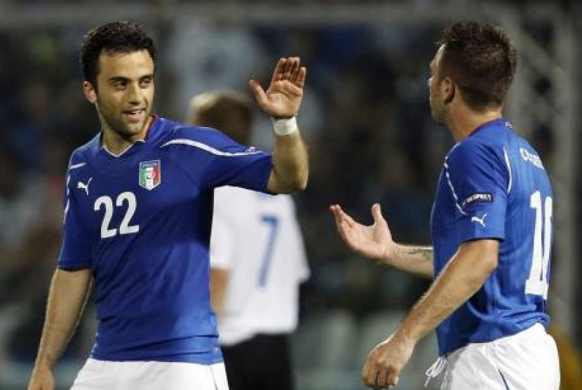 Giuseppe Rossi (kiri) dan Antonio Cassano.