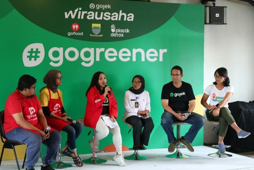 Gojek menggelar program Gojek Wirausaha (GoWir) di Hotel Moxy, Kota Bandung, Selasa (3/12). 