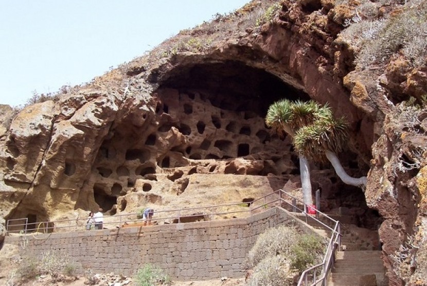 Gran Canaria Cave