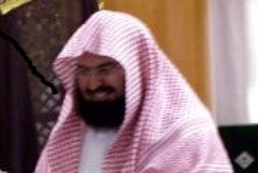 Grand Imam of Masjidil Haram in Mecca, Sheikh Abdurrahman As Sudais