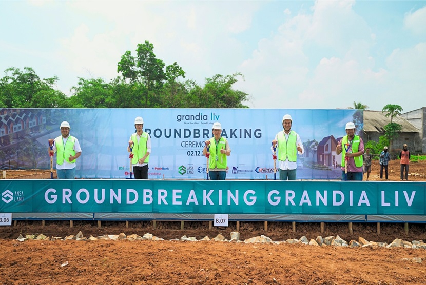 Grandia Liv, proyek hunian terbaru dari PT Andalan Sakti Primaindo Tbk (Ansa Land), secara resmi memulai pengembangan kawasannya dengan menggelar acara groundbreaking atau peletakan batu pertama pada Sabtu, (2/12/2023).