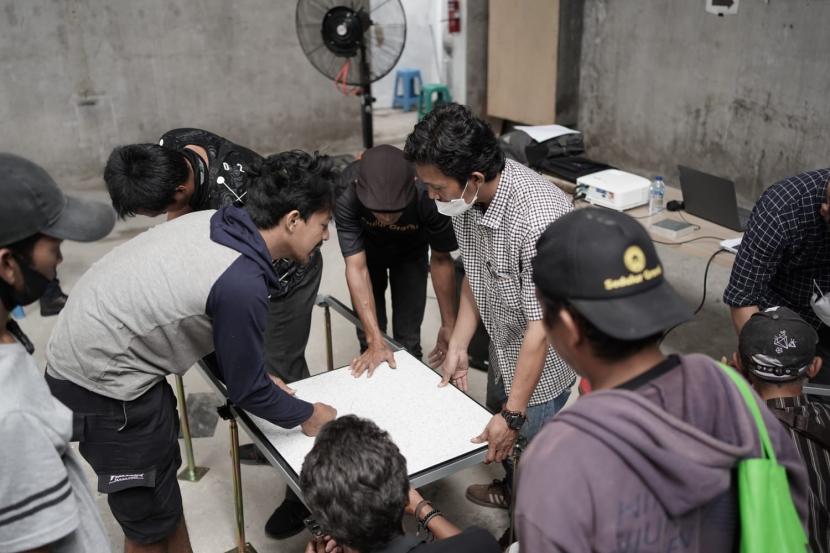 Gravel telah menghubungkan ribuan pekerja konstruksi ke berbagai proyek pembangunan, di antaranya LRT, JIS (Jakarta International Stadium), pembangunan perumahan, pemugaran Keong Mas, dan berbagai proyek lainnya. 