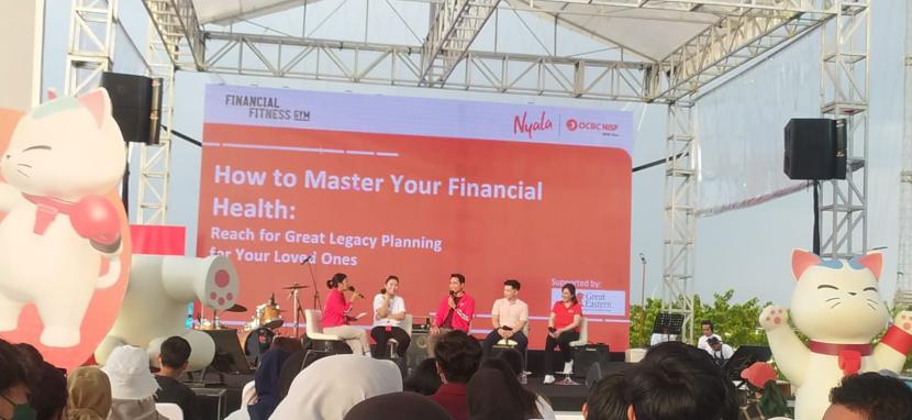 Great Eastern Life Indonesia memberikan dukungan penuh untuk Bank OCBC NISP dalam menyelenggarakan Financial Fitness Classes yang merupakan rangkaian dari Financial Fitness GYM (FFG). Great Eastern membantu pemerintah dengan membahas tips perencanaan keuangan.
