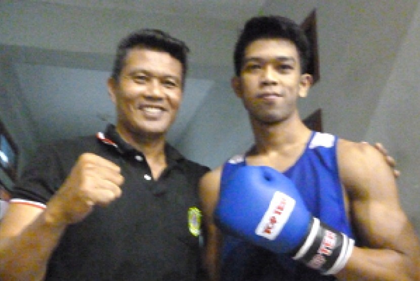 Grece Savon Simangunsong (kanan) dan sang ayah.