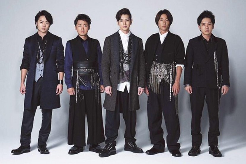 ARASHI menggandeng Bruno Mars untuk merilis single berbahasa inggris (Foto: boyband Jepang ARASHI)