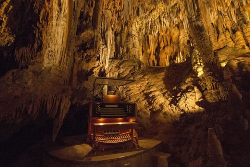 Gua Luray Caverns
