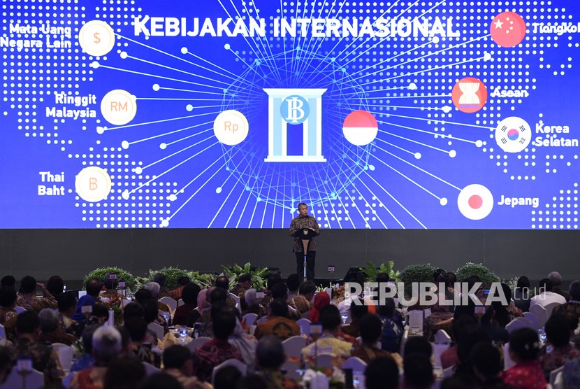 Gubernur Bank Indonesia Perry Warjiyo menyampaikan sambutan pada Pertemuan Tahunan Bank Indonesia Tahun 2018 di Jakarta, Selasa (27/11/2018).