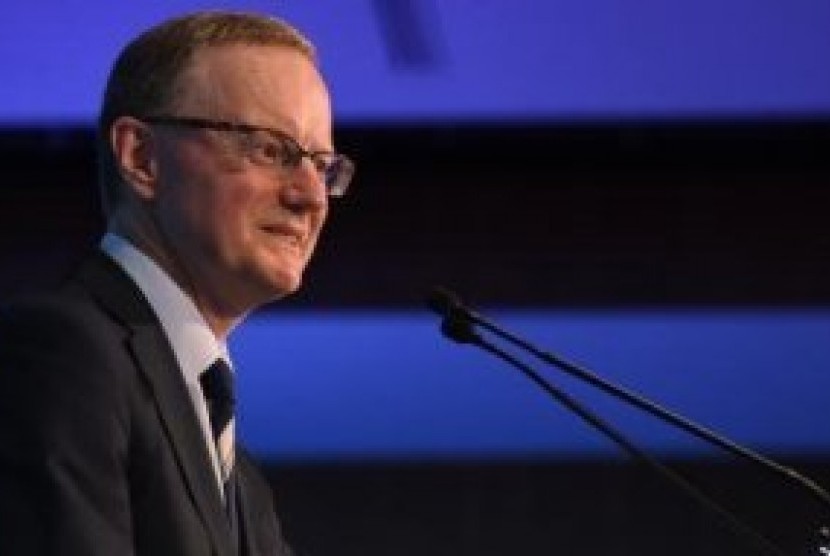 Gubernur Bank Sentral Australia, Philip Lowe baru-baru ini mendorong karyawan untuk meminta kenaikan gaji.