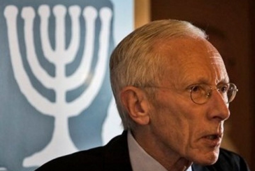 Mantan Gubernur Bank Sentral Israel Stanley Fischer 